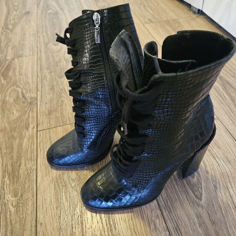 SCHUTZ Black Croc-Patterned Heeled Boots with Pearl Detail